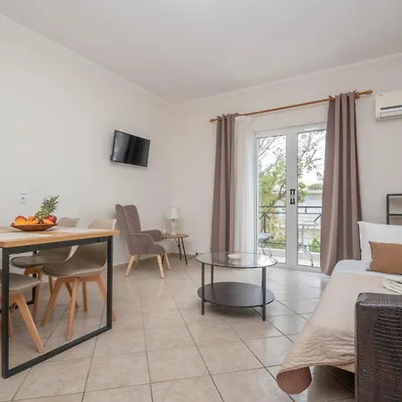 Apartament Dora's Laganas